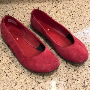 Merrell red flats 10